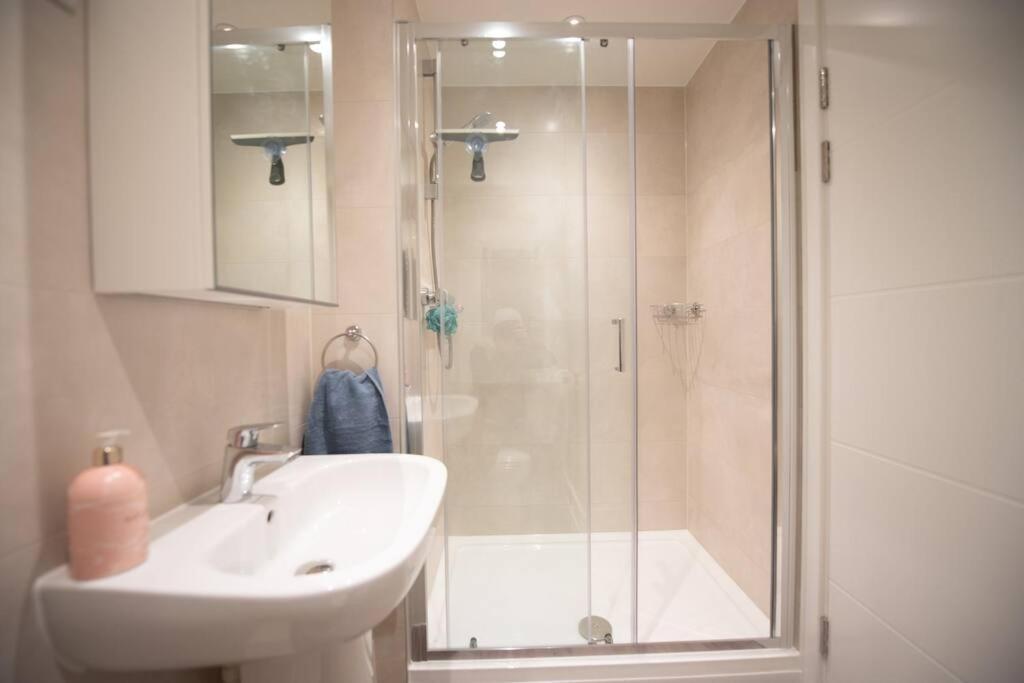 Number 15 Luxurious Two Bedroom Apartment Exmouth Exterior photo